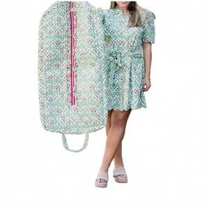 NEW HEART OF GRACE women's garment bag in chateau rose